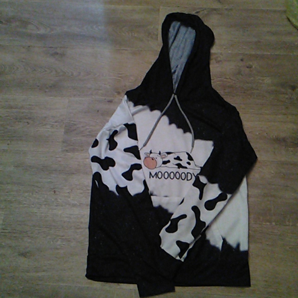 MOOOODY hoodie